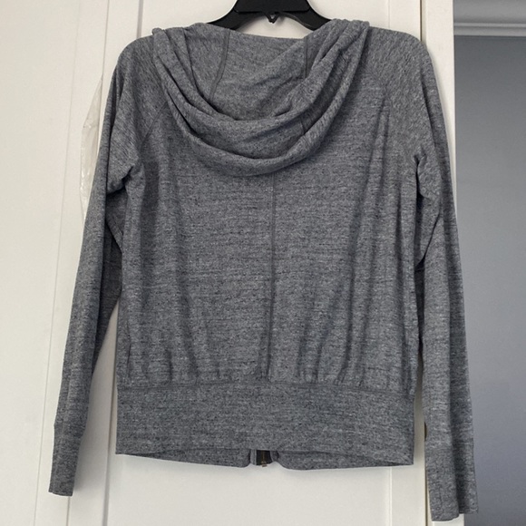 Nike Pro jacket w hood - Picture 4 of 4